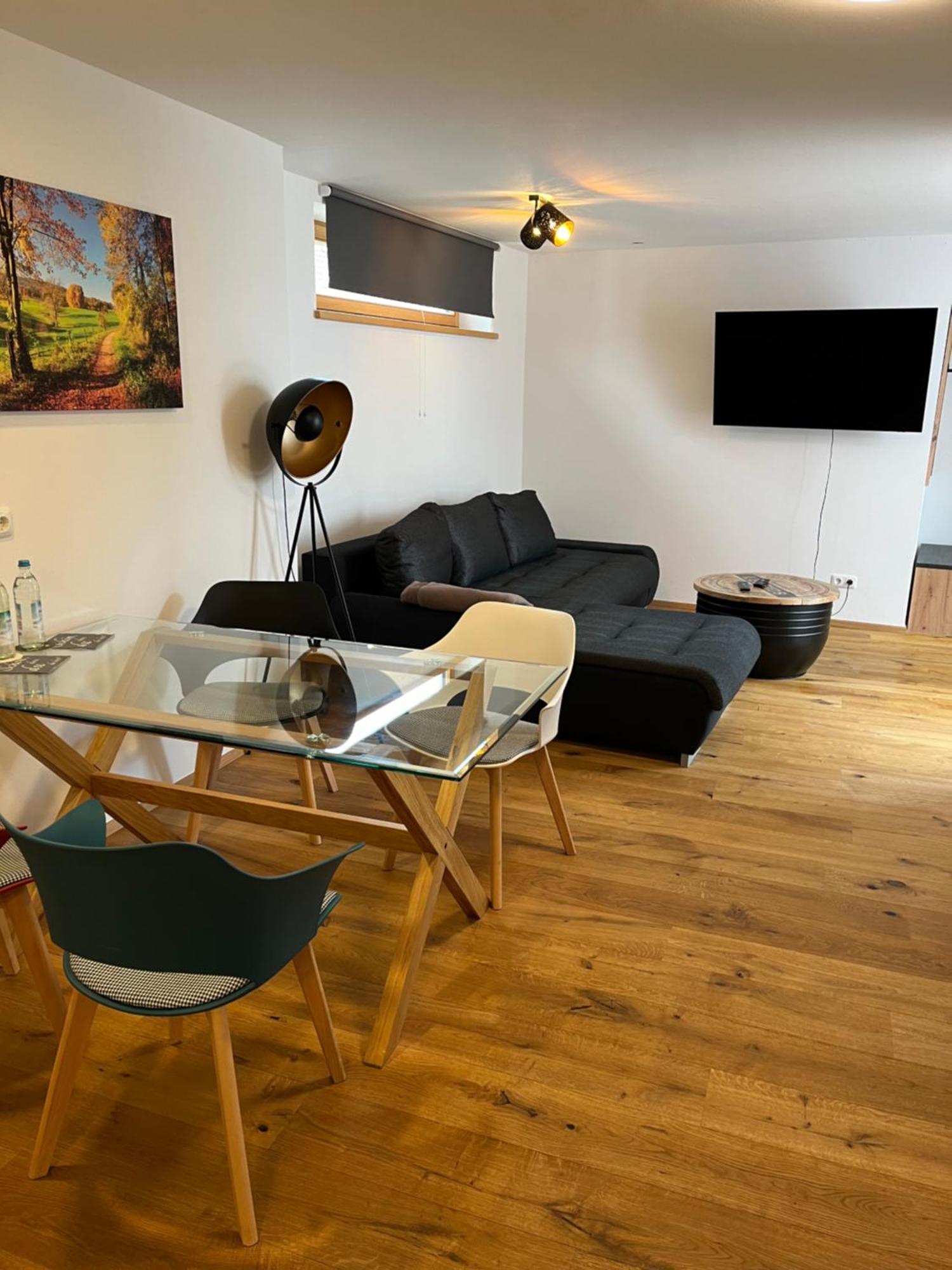 Ferienwohnung Tittmoning Zwischen Salzburg, Burghausen Und Oesterreich Екстер'єр фото